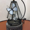 「白蝶のランプ」／mieco yamashina